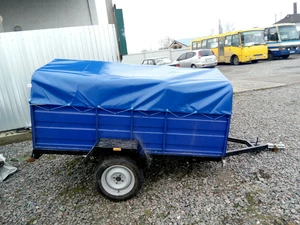 Легковий автомобільний причіп