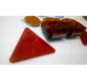 Міні комплект світлотехніки легкового причепа Міні комплект світлотехніки легкового причепа