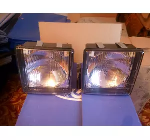 Фара передня квадратна пластмасова ФГ-308 Фара передня квадратна пластмасова ФГ-308