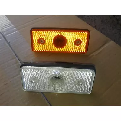 Бічні габаритні ліхтарі універсальні