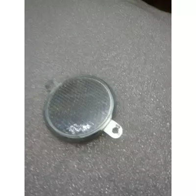 Білий світловідбивач передній ФП-312